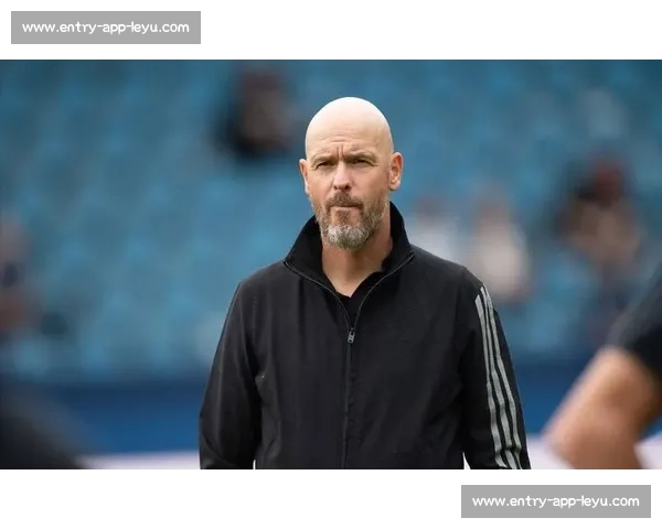 滕哈赫力挽希克留队！英超意甲豪门争抢捷克锋霸