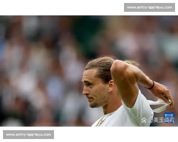 温网首轮再爆冷！穆塞蒂遭世界第 126 横扫，兹维列夫止步首轮创纪录