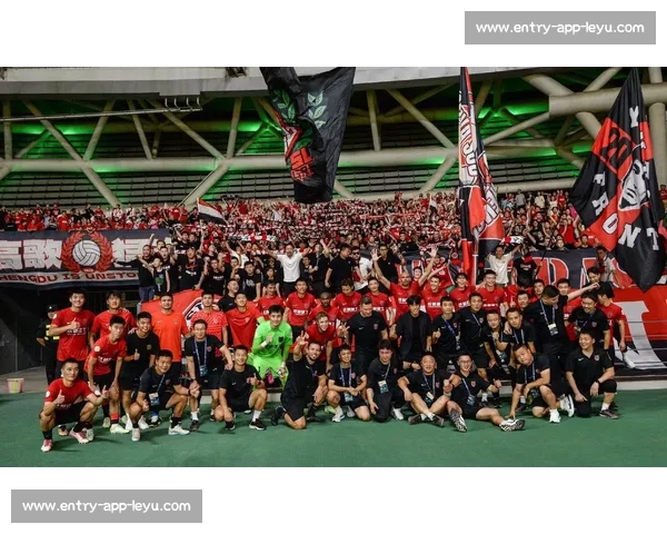 成都蓉城严斥球迷恶意涂鸦 承诺依规重罚维护赛事文明