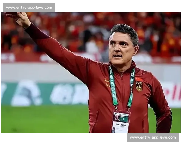 津媒：国足东亚杯主帅悬而未决 足协陷舆论压力