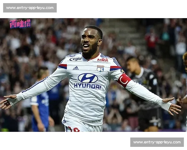 罗马诺确认！沙特升班马签下拉卡泽特，前阿森纳锋霸开启中东新征程