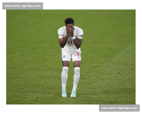 点球大战惊魂！美国 6-5 险胜哥斯达黎加，蒂尔曼失点成转折