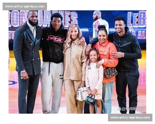 萨瓦娜劝老詹退役：家庭与篮球的终极博弈